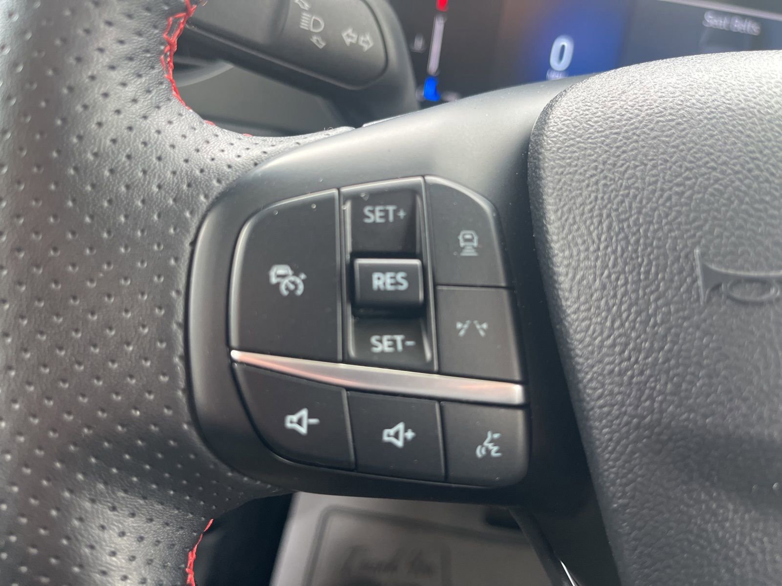 Certified 2024 Ford Escape ST-Line w/ Tech Pack #1 image 18