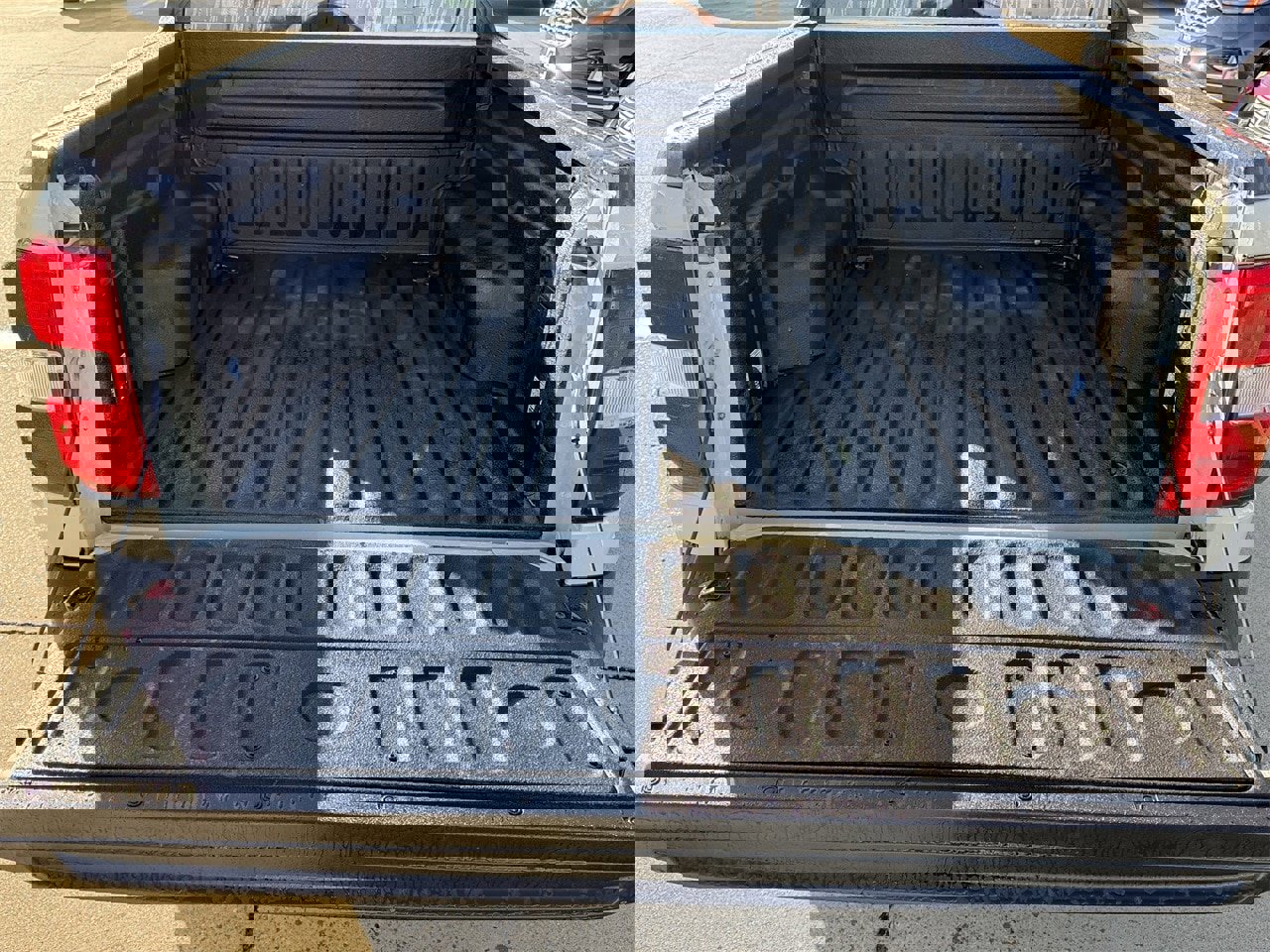 Certified 2025 Ford Maverick XLT image 27