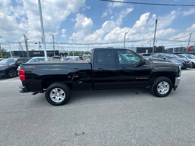 Used 2018 Chevrolet Silverado 1500 LT AWD/4WD image 28