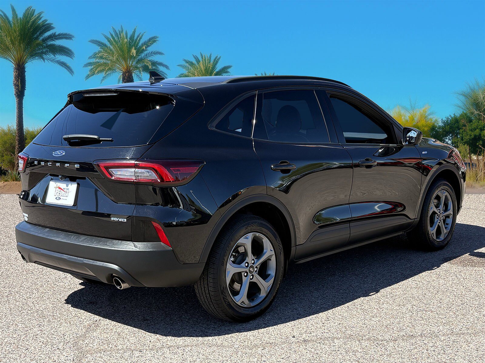 Certified 2025 Ford Escape ST-Line Select AWD/4WD image 6