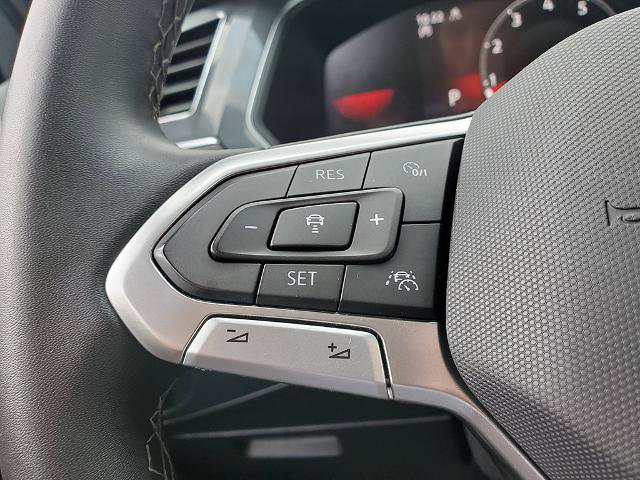 Used 2023 Volkswagen Tiguan SE R-Line AWD/4WD image 26