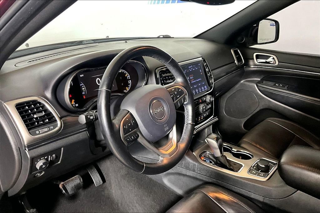 Used 2020 Jeep Grand Cherokee Limited AWD/4WD image 10