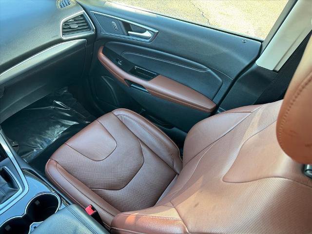 Certified 2018 Ford Edge Titanium w/ Canadian Touring Package image 18