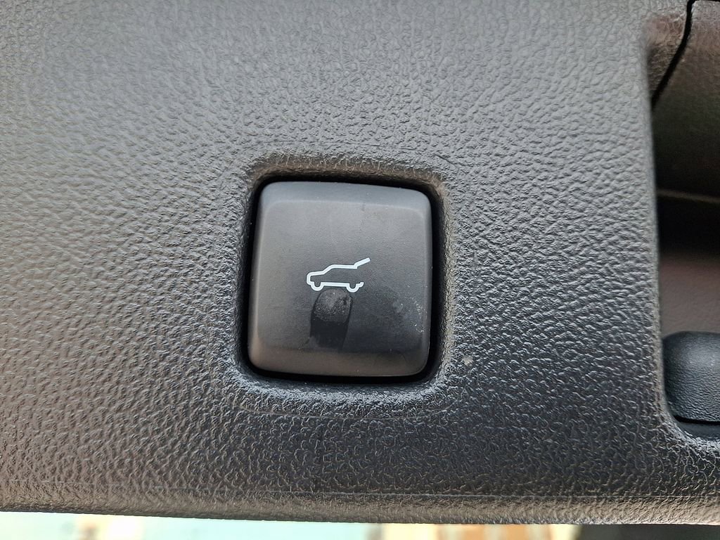 Certified 2022 Ford Escape SE w/ SE Sport Appearance Package AWD/4WD image 30