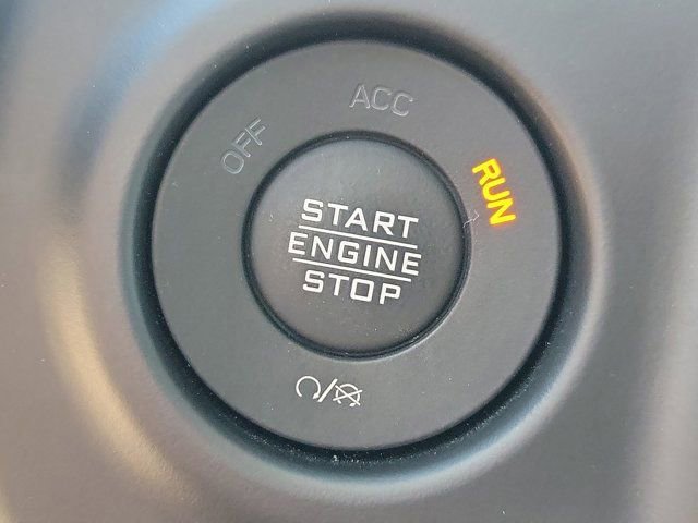 Used 2022 Jeep Wrangler Sport image 26