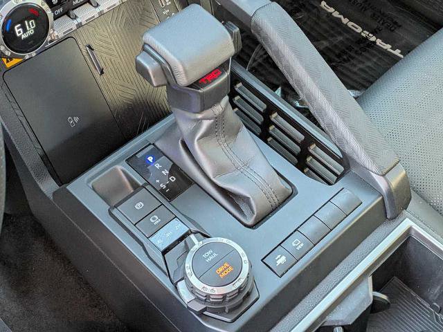 Used 2025 Toyota Tacoma TRD Sport w/ TRD Sport Premium Package image 34