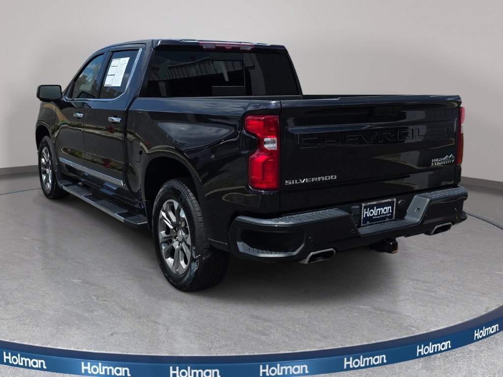 Used 2024 Chevrolet Silverado 1500 High Country w/ Z71 Off-Road Package AWD/4WD image 7