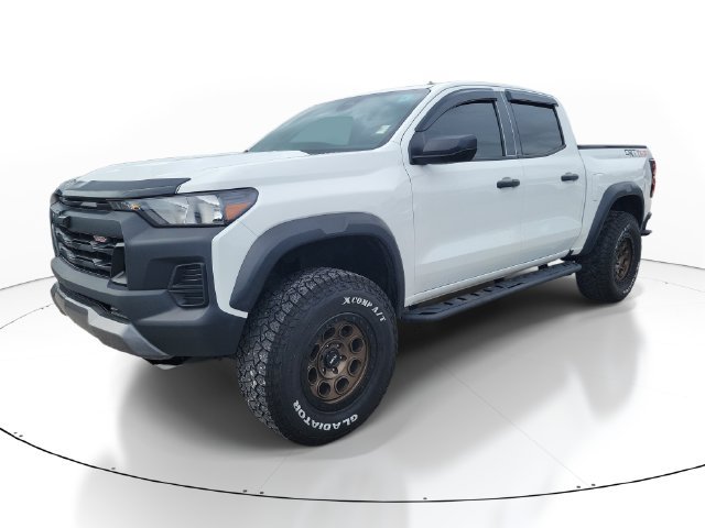 Used 2024 Chevrolet Colorado Trail Boss w/ Advanced Trailering Package AWD/4WD image 2