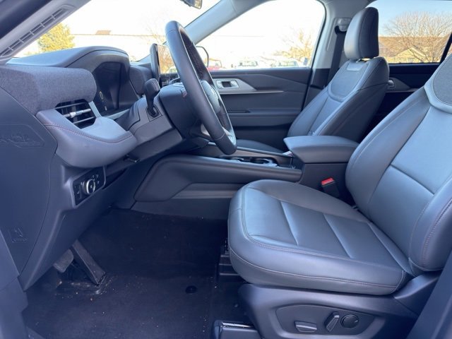 Certified 2025 Ford Explorer Active w/ Active Comfort Package image 15