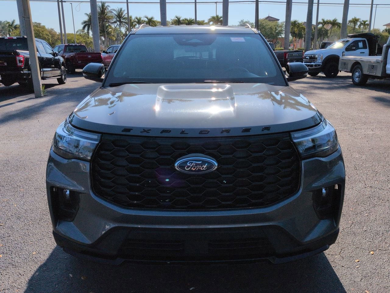 Certified 2025 Ford Explorer ST-Line AWD/4WD image 9