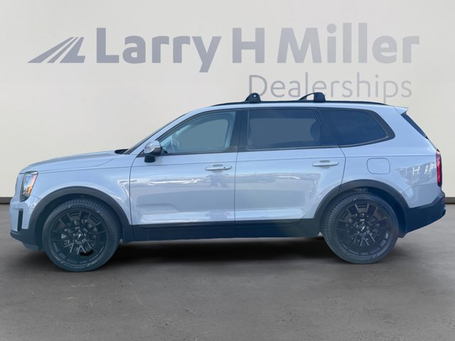 Used 2022 Kia Telluride EX w/ EX Premium Package image 2