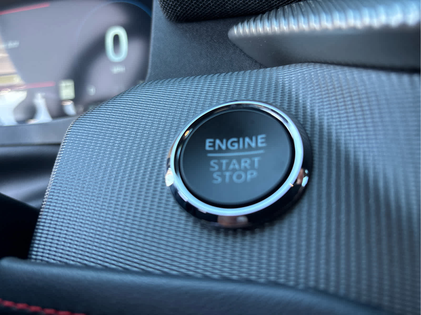 Certified 2025 Ford Explorer ST-Line image 30