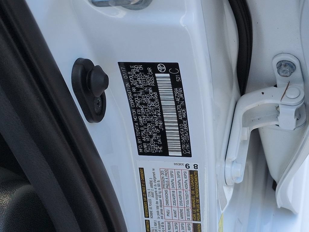 Used 2018 Toyota Camry SE FWD image 33