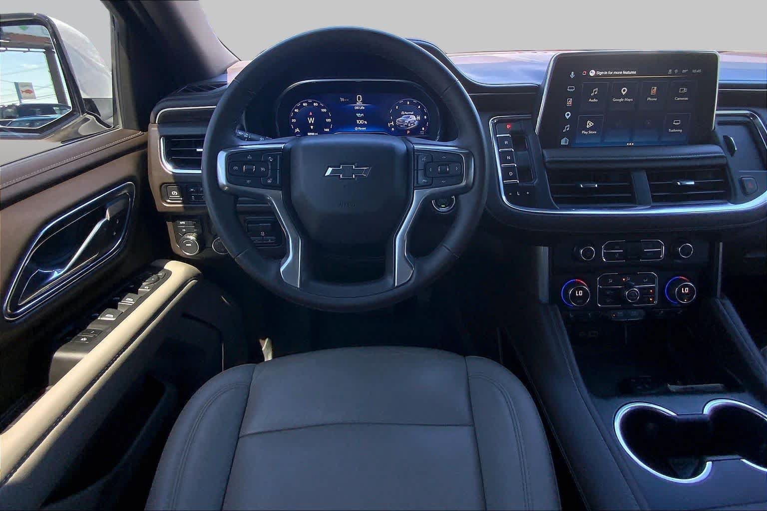 Used 2023 Chevrolet Suburban Z71 w/ Luxury Package AWD/4WD image 6