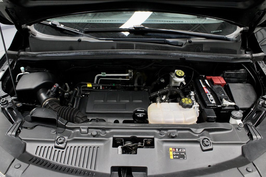 Used 2020 Chevrolet Trax LT w/ Redline Edition image 16