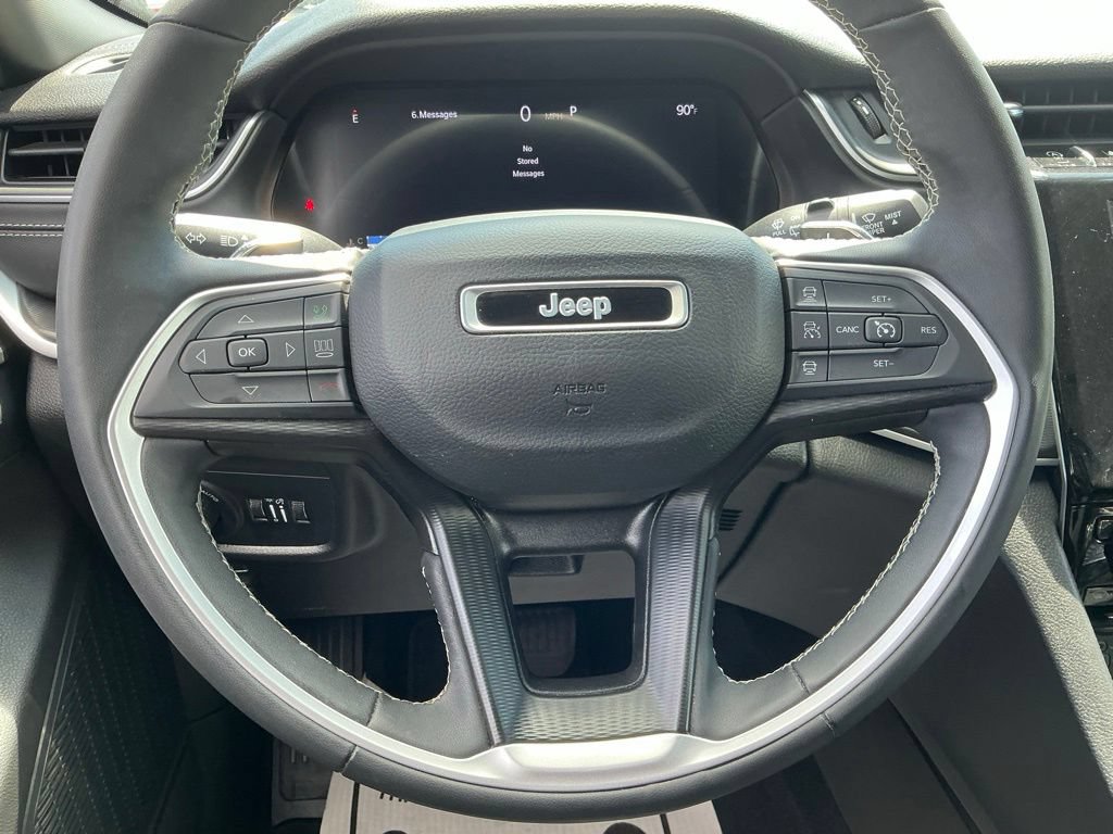 Used 2024 Jeep Grand Cherokee Altitude AWD/4WD image 39