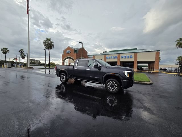 Used 2025 GMC Sierra 2500 Denali Ultimate AWD/4WD image 2