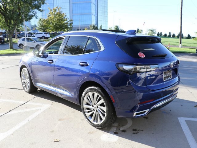 Used 2025 Buick Envision Avenir AWD/4WD image 5