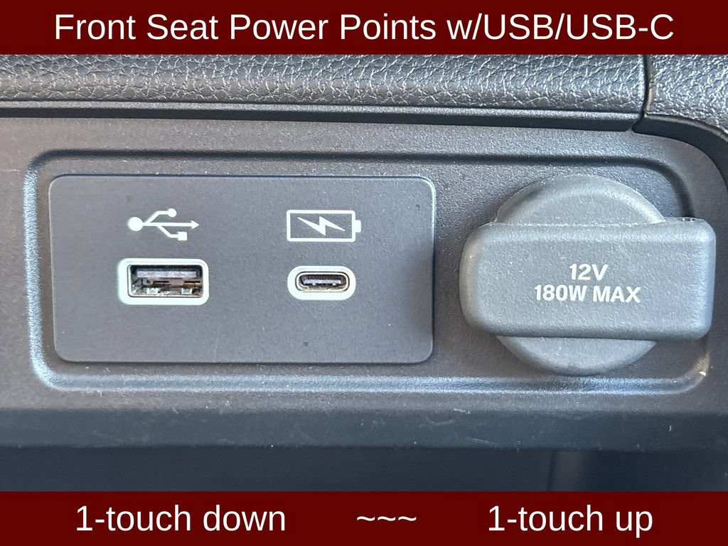 Used 2024 Honda Pilot Touring image 15