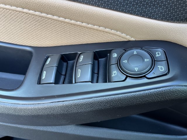 Used 2022 Chevrolet Traverse Premier w/ LPO, Floor Liner Package AWD/4WD image 28