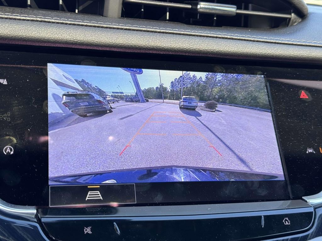 Used 2024 Cadillac XT6 Premium Luxury w/ LPO, Floor Liner Package FWD image 9