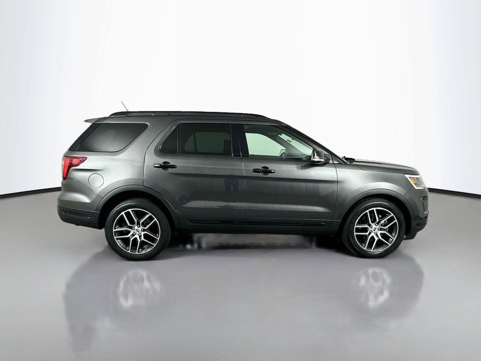 Certified 2019 Ford Explorer Sport w/ Equipment Group 401A AWD/4WD image 18