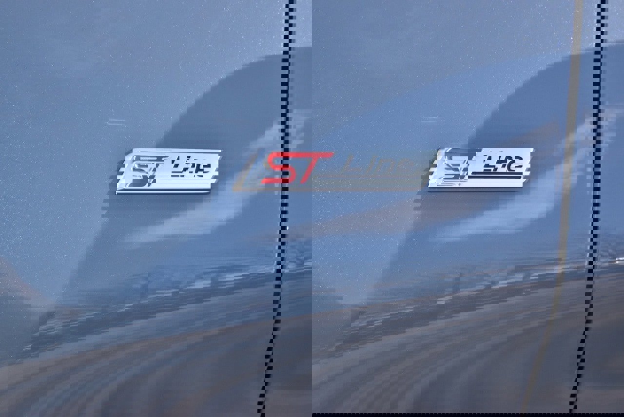 Certified 2025 Ford Explorer ST-Line w/ Premium Package image 43