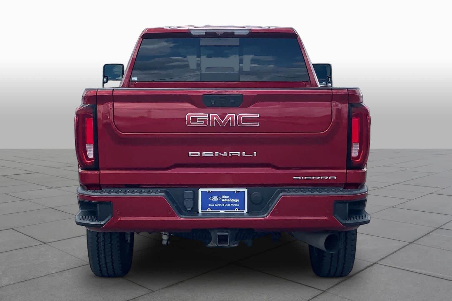 Used 2022 GMC Sierra 2500 Denali AWD/4WD image 4