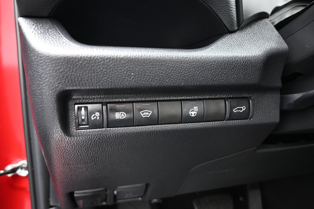 Used 2025 Toyota RAV4 XLE w/ Convenience Package AWD/4WD image 13