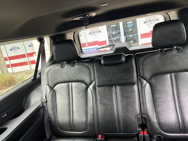 Used 2024 Jeep Wagoneer L Series II w/ Flexible Seating Group AWD/4WD image 22