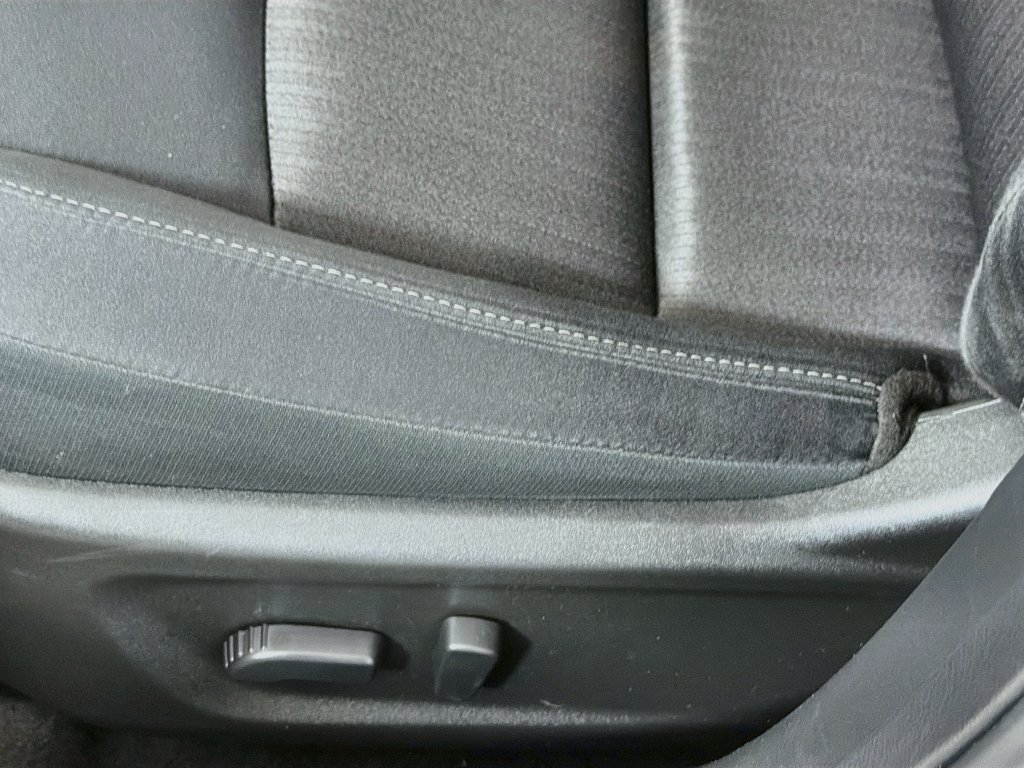 Used 2025 Nissan Altima 2.5 SV FWD image 22