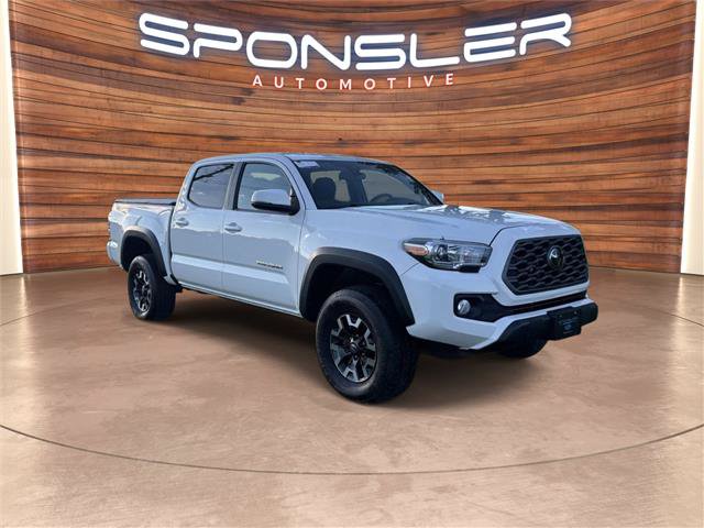 Used 2022 Toyota Tacoma TRD Off-Road w/ Technology Package AWD/4WD image 10