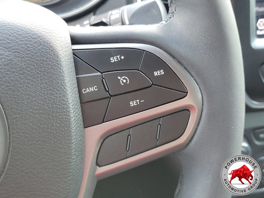 Used 2022 Jeep Cherokee Latitude Lux w/ Sun & Sound Group FWD image 31