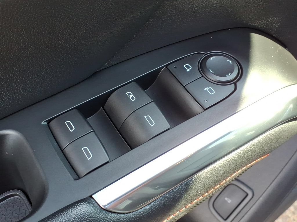 Used 2024 Chevrolet Traverse Z71 AWD/4WD image 19