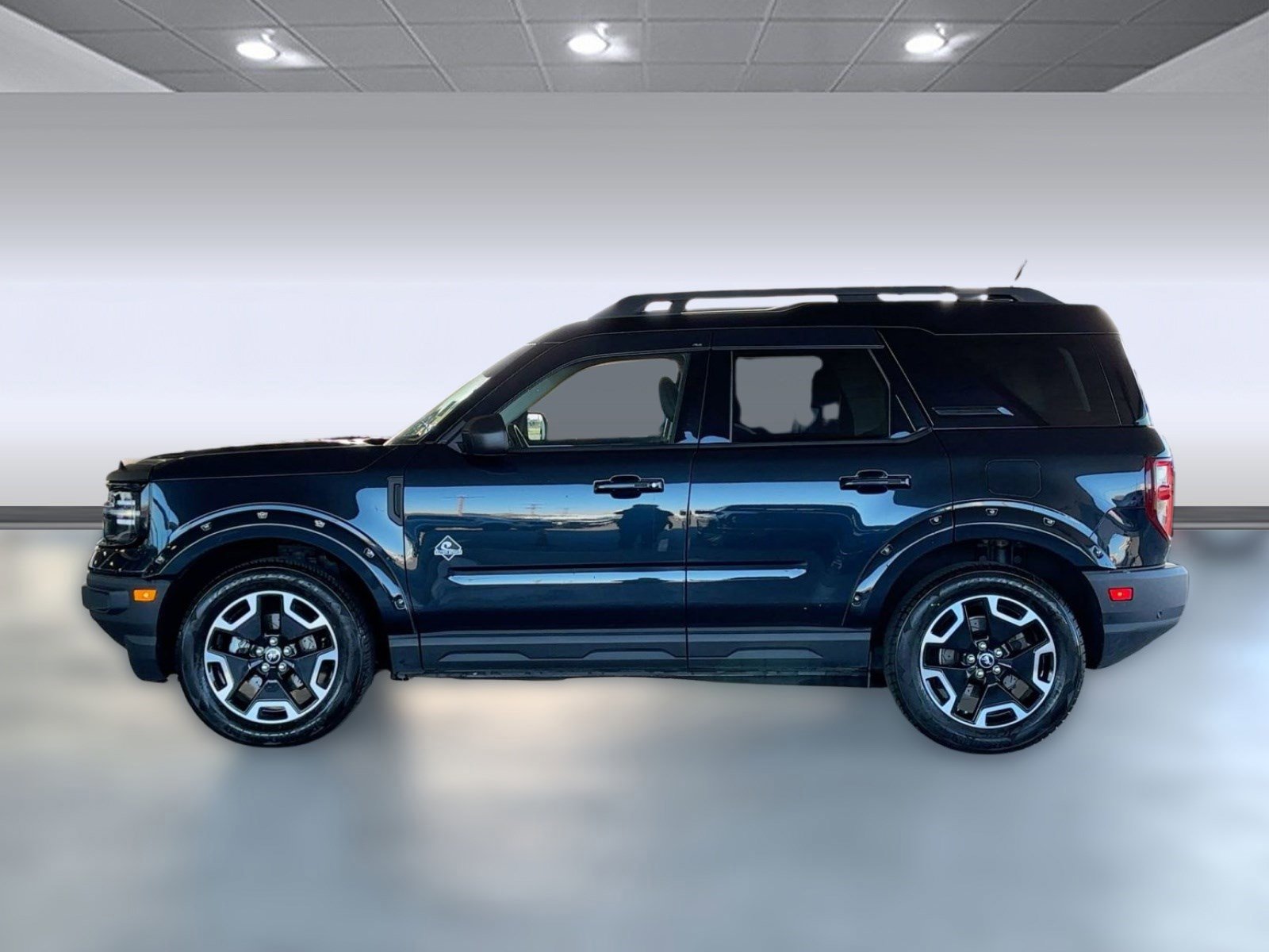 Certified 2022 Ford Bronco Sport Outer Banks image 2