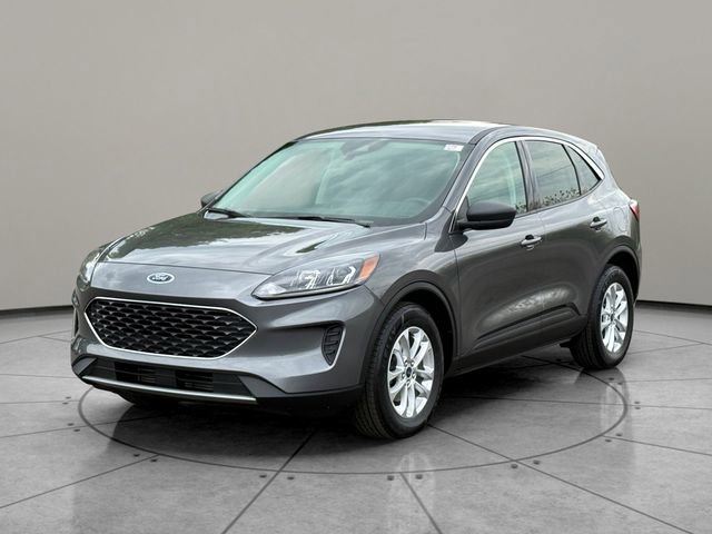 Certified 2022 Ford Escape SE w/ Cold Weather Package FWD image 3