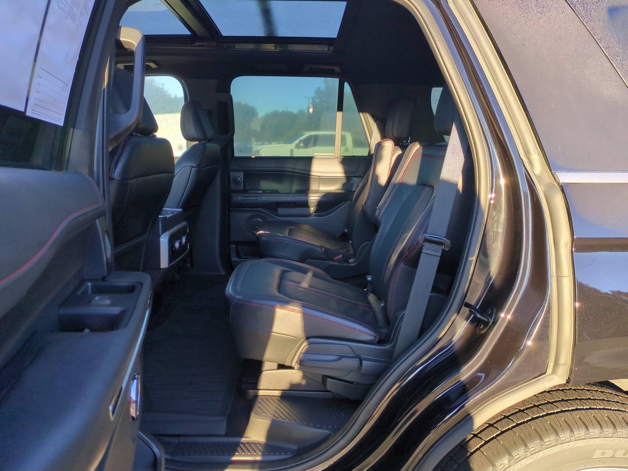Certified 2023 Ford Expedition Limited AWD/4WD image 31