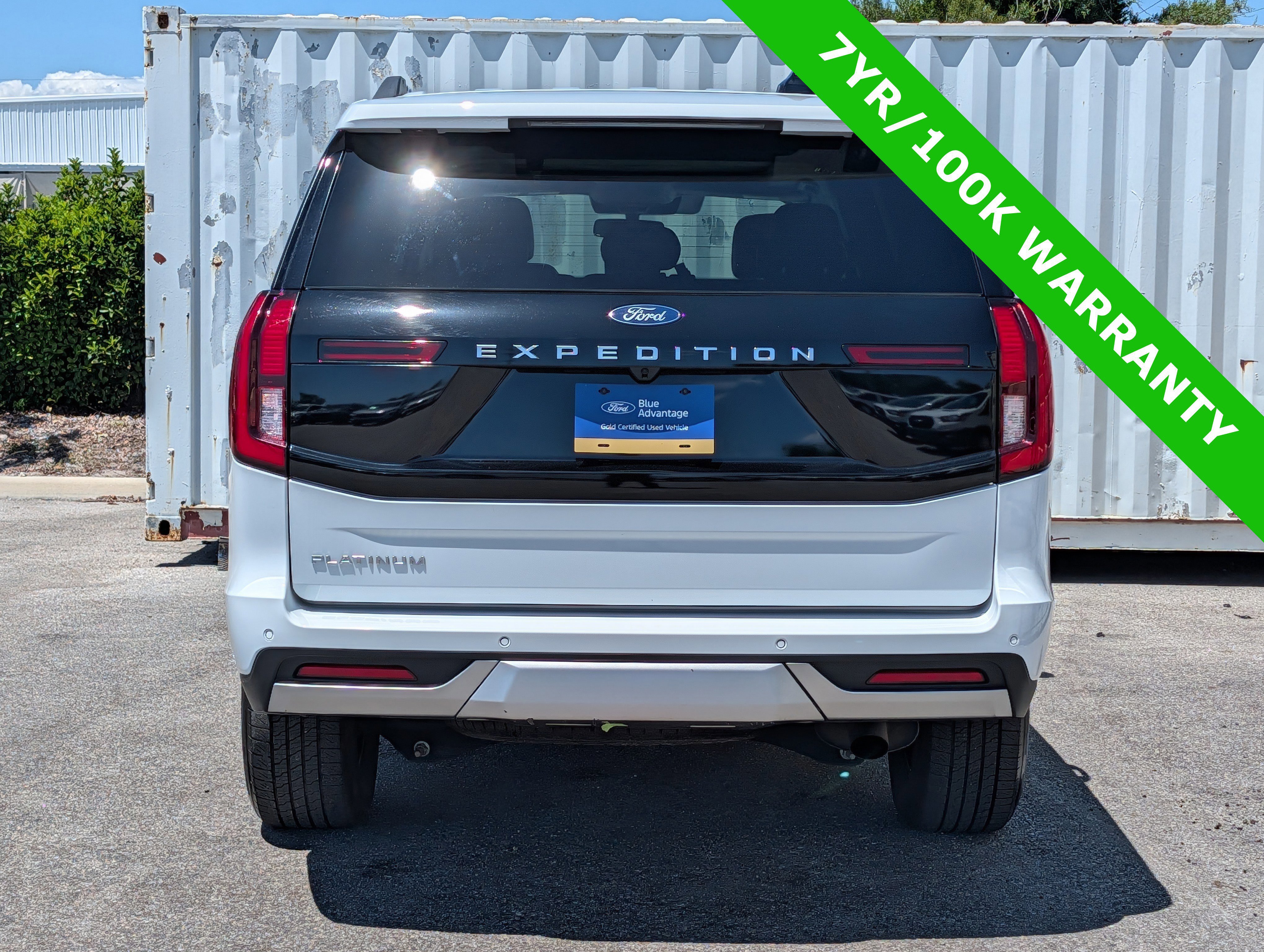 Certified 2025 Ford Expedition Platinum AWD/4WD image 4