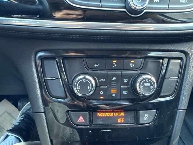 Used 2019 Buick Encore Sport Touring AWD/4WD image 23