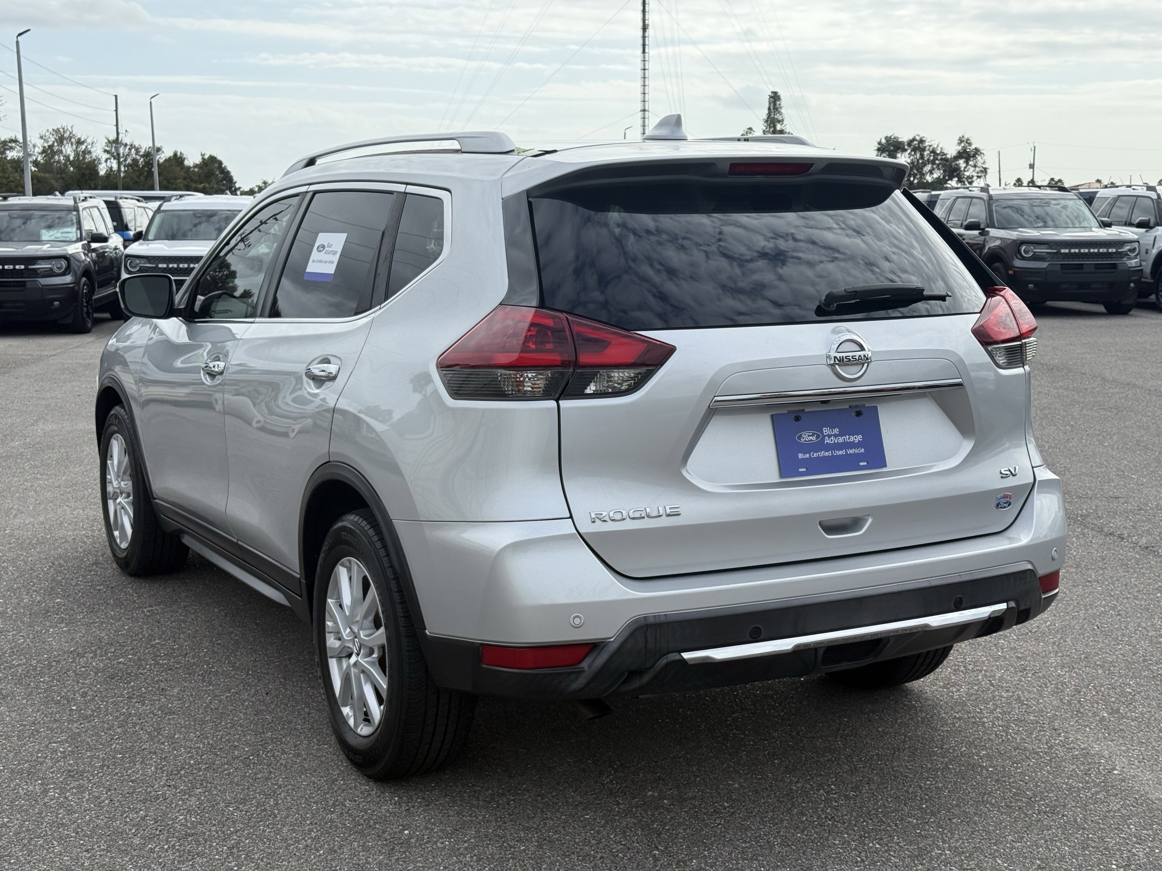 Used 2020 Nissan Rogue SV image 6