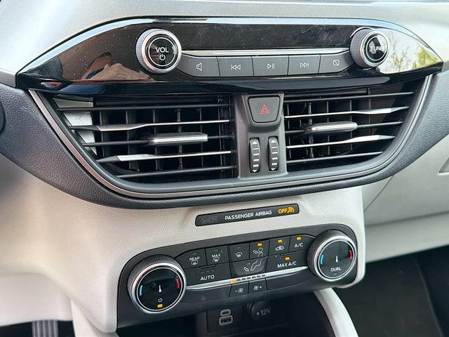 Certified 2024 Ford Escape Active FWD image 10