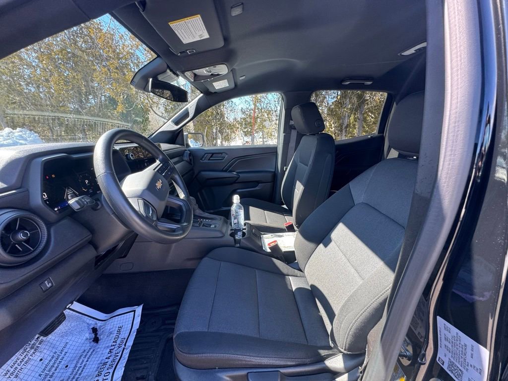 Used 2024 Chevrolet Colorado W/T RWD image 11
