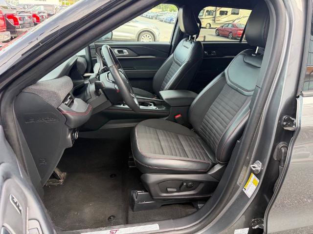 Certified 2025 Ford Explorer ST-Line w/ ST-Line Street Pack AWD/4WD image 11