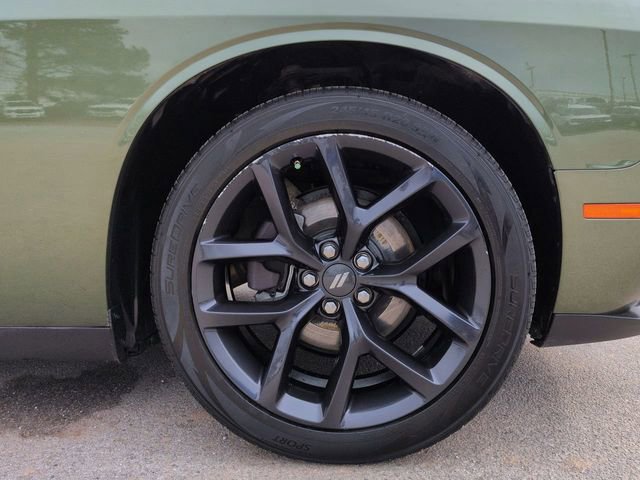 Used 2020 Dodge Challenger SXT w/ Blacktop Package image 10