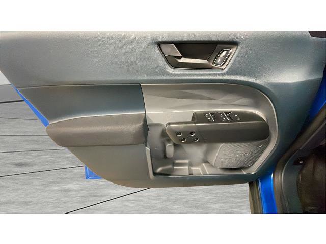 Certified 2022 Ford Maverick XL image 17