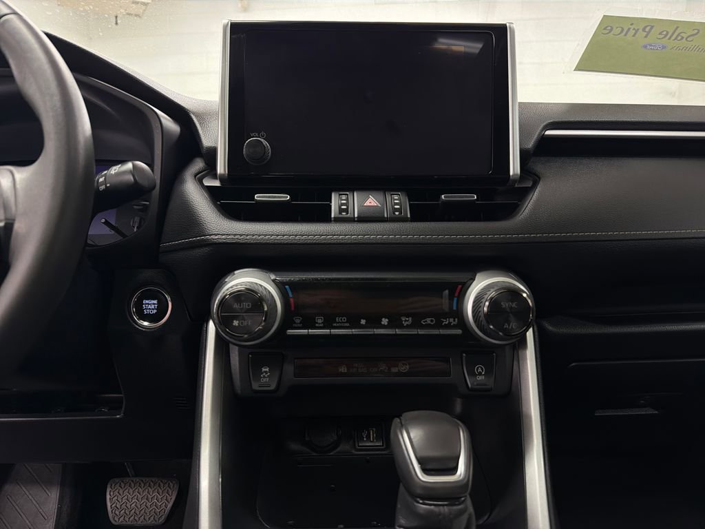 Used 2023 Toyota RAV4 XLE Premium FWD image 23