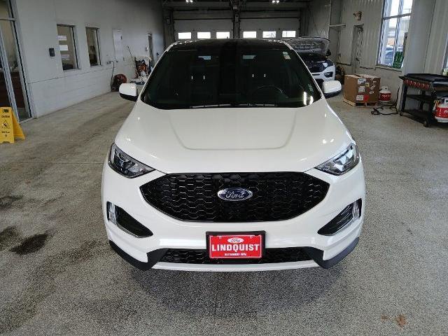 Certified 2024 Ford Edge ST-Line w/ Class II Trailer Tow Package image 8