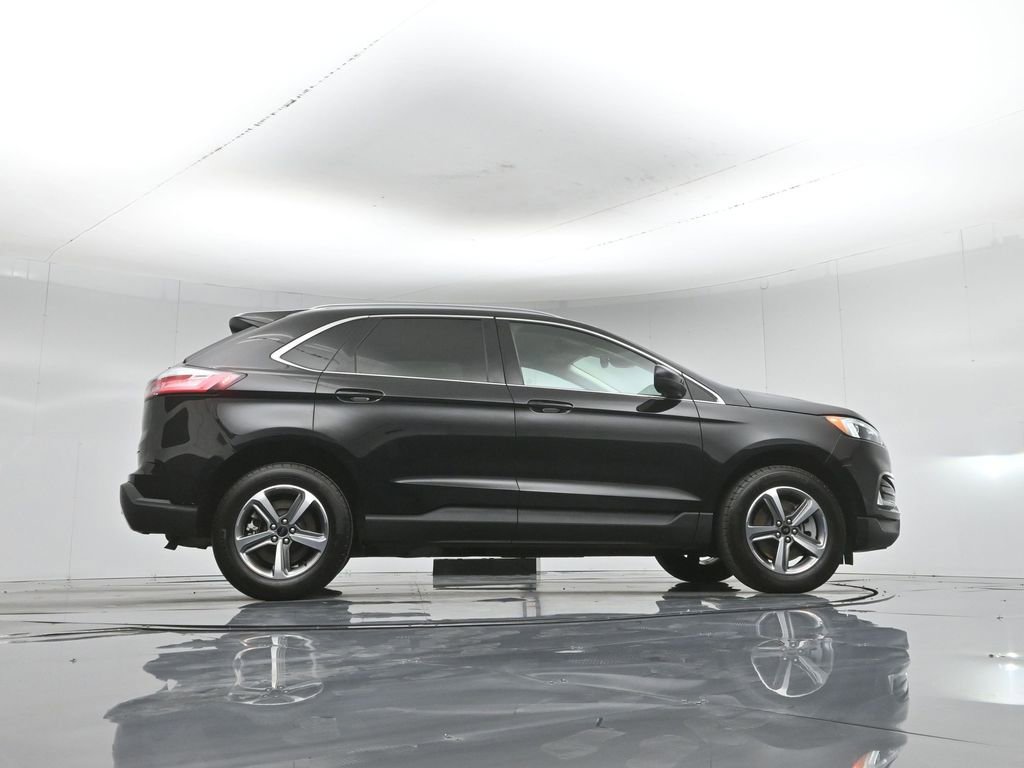 Certified 2024 Ford Edge SEL w/ Convenience Package AWD/4WD image 8