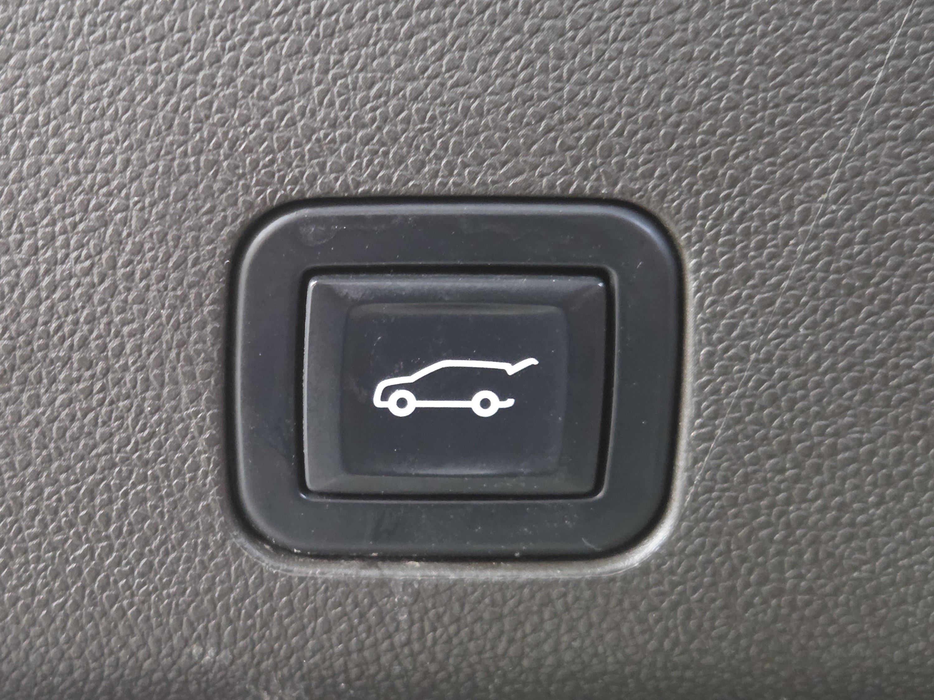 Used 2023 Chevrolet Tahoe LT AWD/4WD image 30