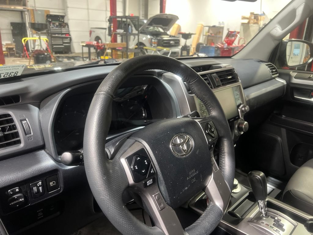 Used 2022 Toyota 4Runner SR5 Premium AWD/4WD image 9